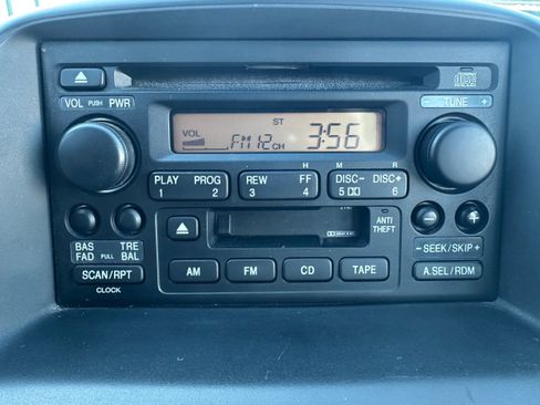 Used 2005 Honda CR-V LX image 15