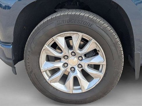 Used 2022 Chevrolet Silverado 1500 Custom RWD image 10