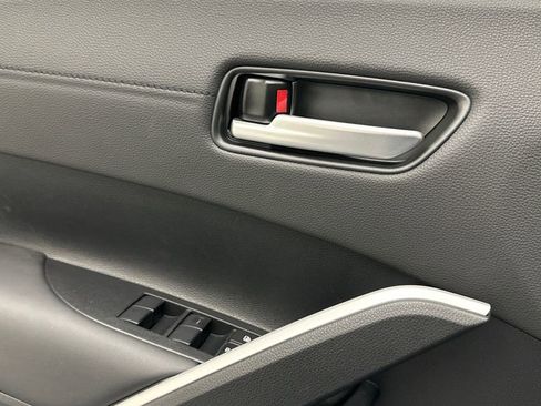 New 2026 Toyota Corolla Cross XLE w/ Convenience Package image 17