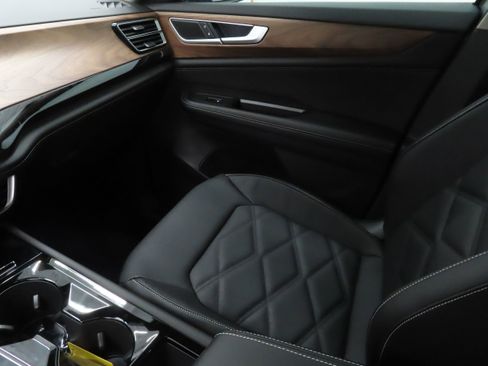 New 2026 Volkswagen Atlas SE image 18