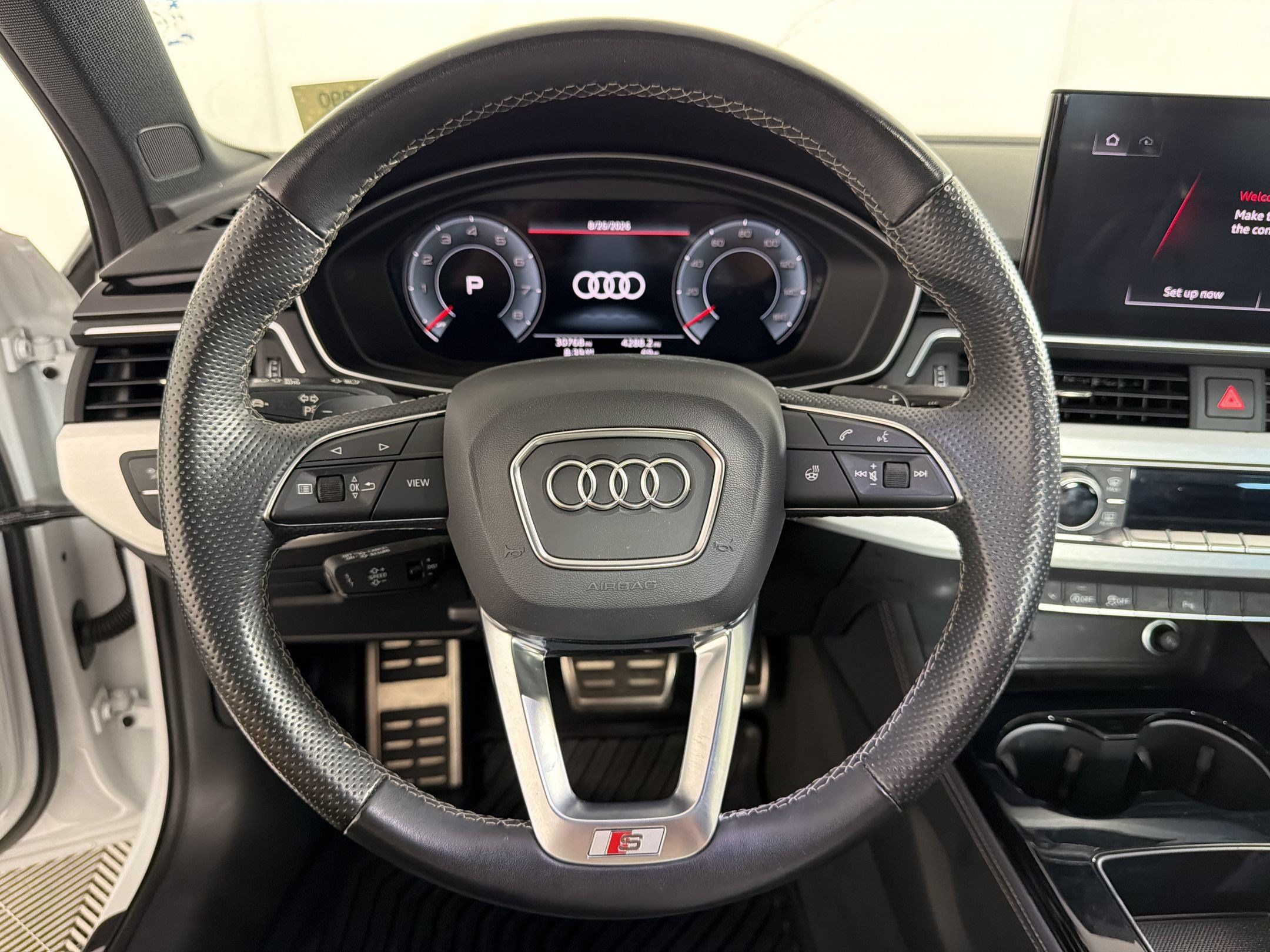 Used 2023 Audi A4 2.0T Premium Plus w/ Premium Plus Package AWD/4WD image 11