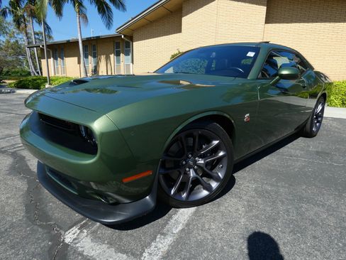 Used 2023 Dodge Challenger R/T Scat Pack w/ Plus Package image 16