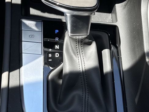 Used 2025 Hyundai Elantra Sport image 26