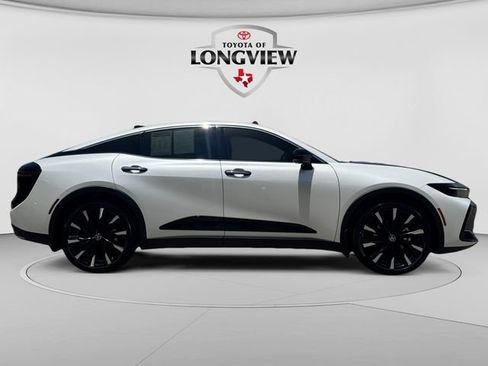 Certified 2024 Toyota Crown Platinum AWD/4WD image 6