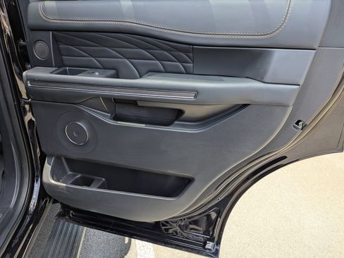 Certified 2023 Ford Expedition Platinum AWD/4WD image 36