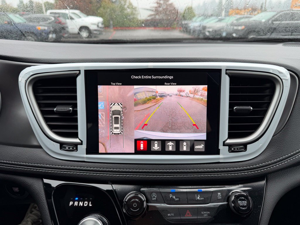 New 2026 Chrysler Pacifica Select FWD image 23