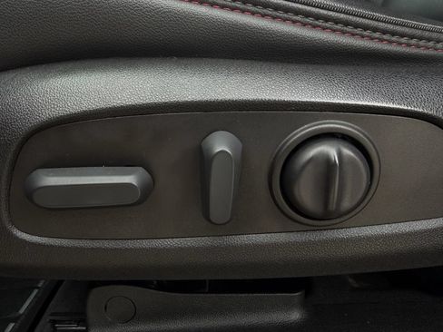 Used 2023 Chevrolet Traverse RS w/ LPO, Floor Liner Package FWD image 25