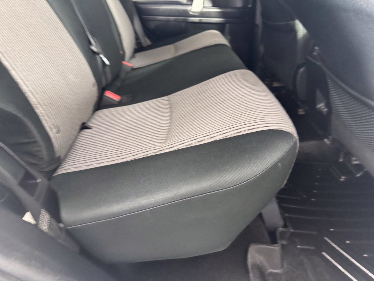 Used 2021 Toyota 4Runner SR5 AWD/4WD image 28