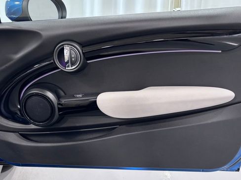 Used 2023 MINI Cooper Convertible w/ Signature Upholstery Package FWD image 20