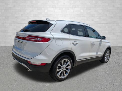 Used 2019 Lincoln MKC Select w/ Select Plus Package FWD image 2