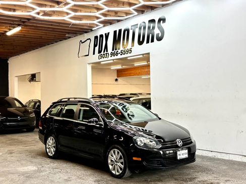 Used 2012 Volkswagen Jetta TDI image 1