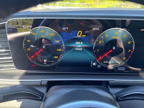 Used 2021 Mercedes-Benz GLS 450 4MATIC image 16