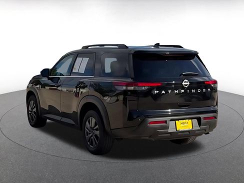 Used 2025 Nissan Pathfinder SV FWD image 11