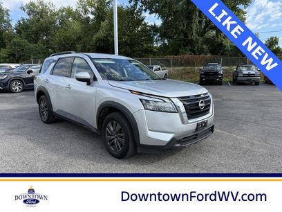 Used 2024 Nissan Pathfinder SV