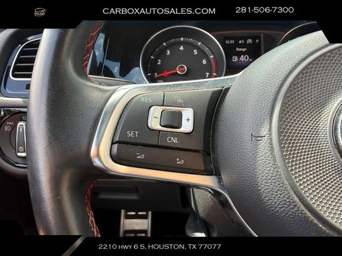 Used 2018 Volkswagen GTI SE w/ SE Leather Package FWD image 10
