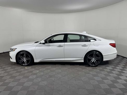 Used 2021 Honda Accord Touring image 11