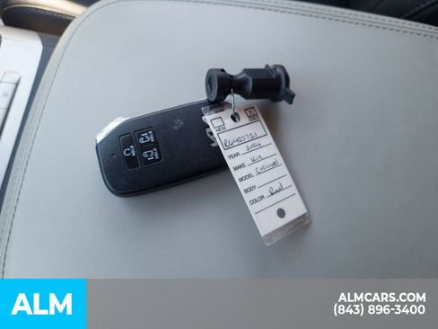 Used 2024 Kia Carnival LX FWD image 36