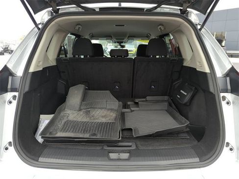 Certified 2024 Nissan Rogue S image 14