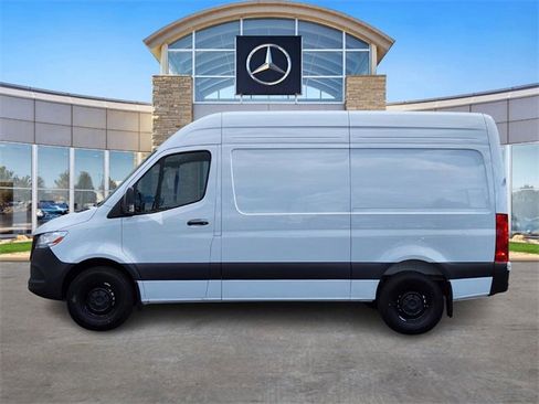 New 2025 Mercedes-Benz Sprinter 2500 image 2