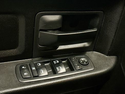 Used 2019 RAM 1500 Express image 19