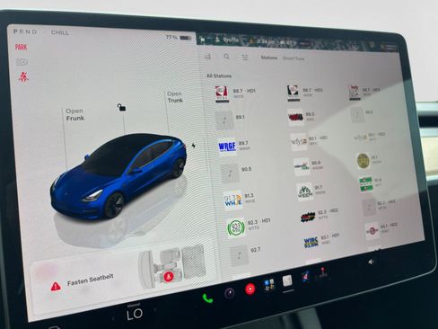 Used 2023 Tesla Model 3 Standard Range RWD image 23