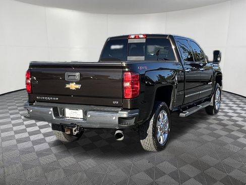 Used 2019 Chevrolet Silverado 2500 LTZ w/ Duramax Plus Package AWD/4WD image 6