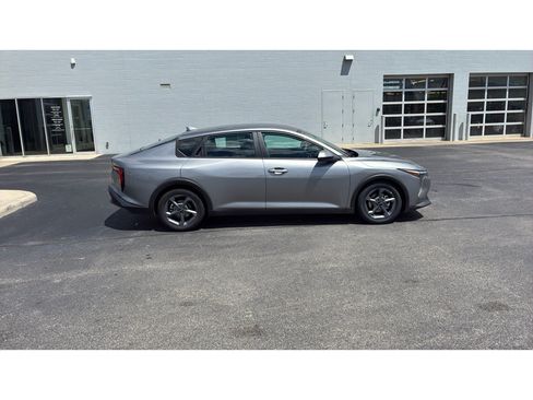 Used 2025 Kia K4 FWD image 7