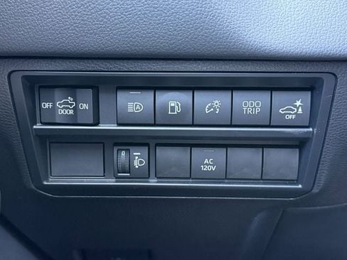 Used 2024 Toyota Tundra Limited w/ Power Package image 24