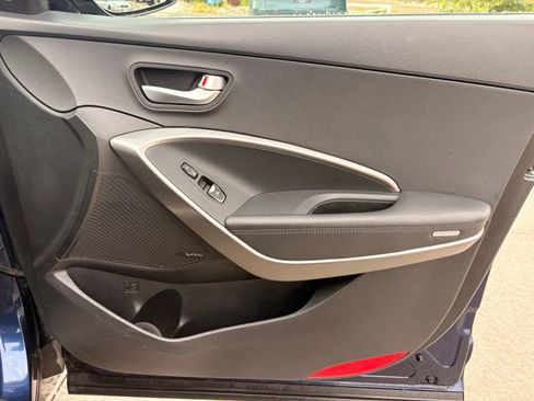 Used 2017 Hyundai Santa Fe Limited FWD image 34