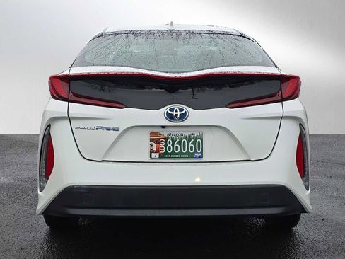 Certified 2018 Toyota Prius Prime Plus image 5