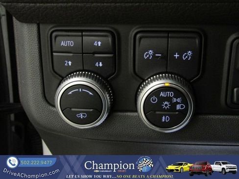 Used 2021 GMC Yukon XL Denali w/ Denali Ultimate Package AWD/4WD image 35