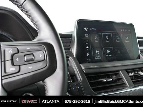 Used 2024 GMC Yukon SLT w/ SLT Luxury Package AWD/4WD image 13