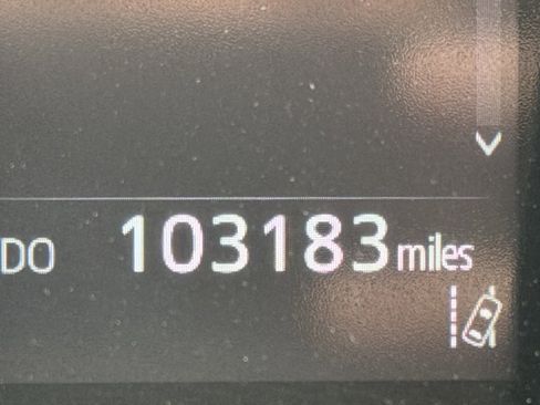 Used 2022 Toyota Camry SE image 15