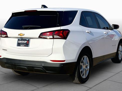 Used 2024 Chevrolet Equinox LS w/ LS Convenience Package FWD image 12
