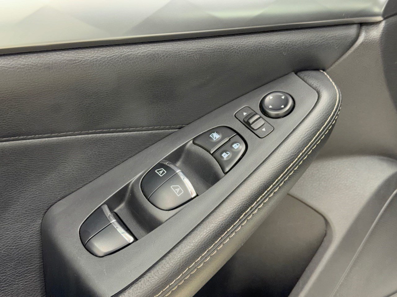 Used 2020 Nissan Maxima 3.5 SL w/ Floor Mat Group FWD image 15