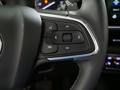 Used 2023 Buick Envision Essence image 28