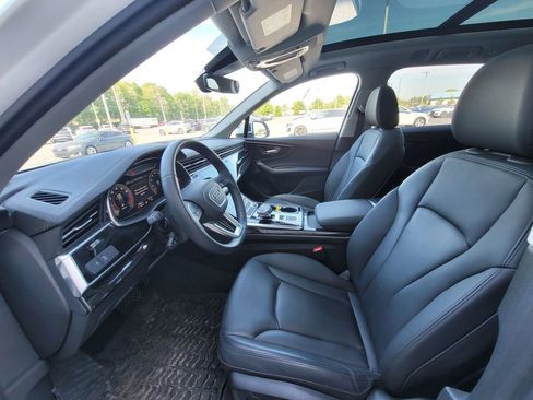 Used 2023 Audi Q7 2.0T Premium w/ Convenience Package AWD/4WD image 12