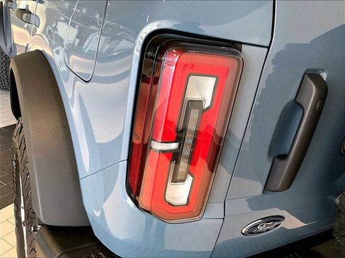 Used 2024 Ford Bronco Badlands image 33