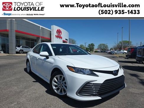 Certified 2024 Toyota Camry LE FWD image 1
