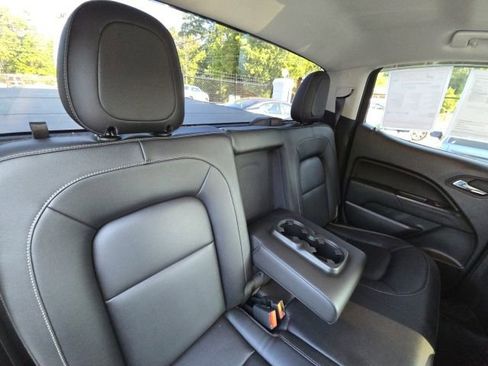 Used 2015 Chevrolet Colorado LT w/ Luxury Package AWD/4WD image 16