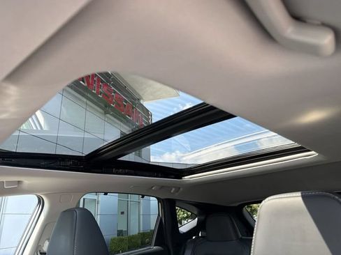 Certified 2026 Nissan Murano Platinum w/ Cargo Package AWD/4WD image 24