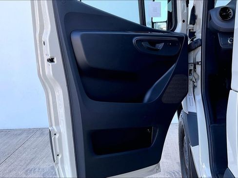 New 2026 Mercedes-Benz Sprinter 2500 image 10