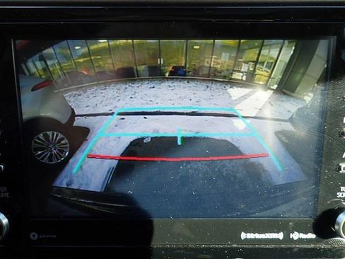 Certified 2022 Toyota Highlander XLE image 27