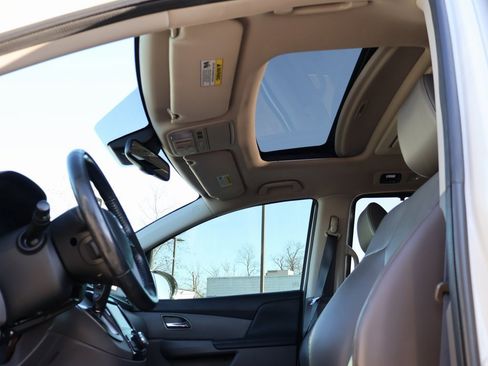 Used 2016 Honda Odyssey Touring Elite image 35