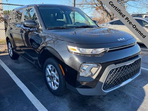Certified 2022 Kia Soul LX w/ Technology Package image 1
