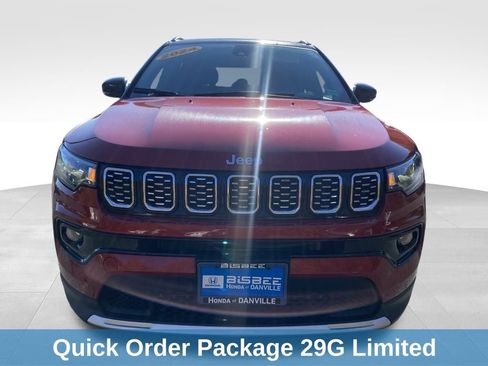 Used 2024 Jeep Compass Limited image 11