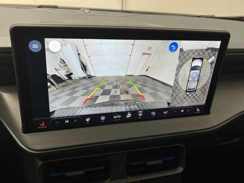 New 2025 Ford Maverick Lobo image 5