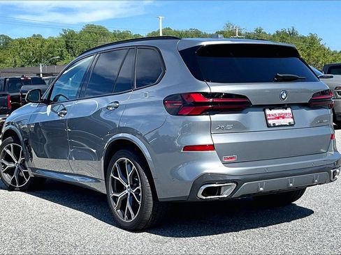 Used 2024 BMW X5 xDrive50e w/ M Sport Package AWD/4WD image 9