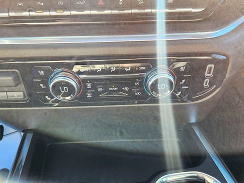 Used 2026 GMC Sierra 1500 SLT w/ SLT Premium Plus Package AWD/4WD image 20