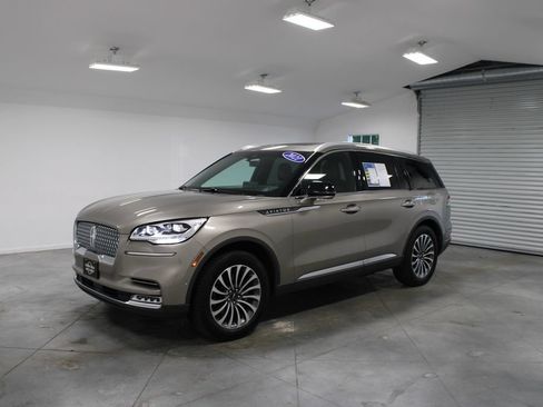Used 2021 Lincoln Aviator Reserve w/ Equipment Group 201A AWD/4WD image 4